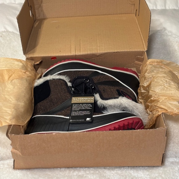 Sorel brown herringbone fur lined Tivoli II low boots size 7 - Picture 5 of 6